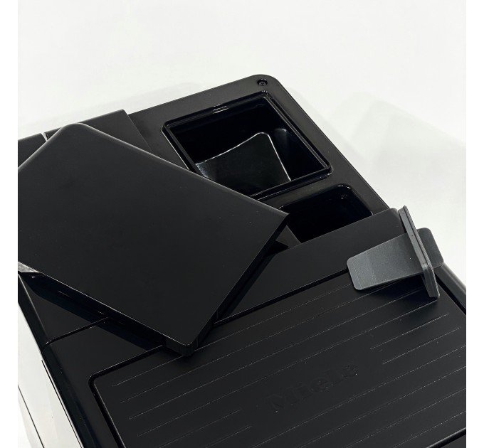 Кавомашина CM 5300 Black/Red