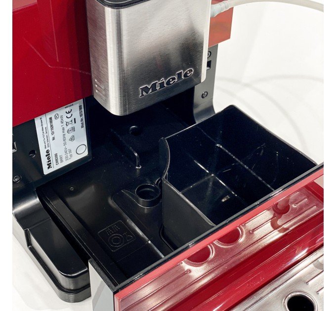 Кавомашина CM 5300 Black/Red