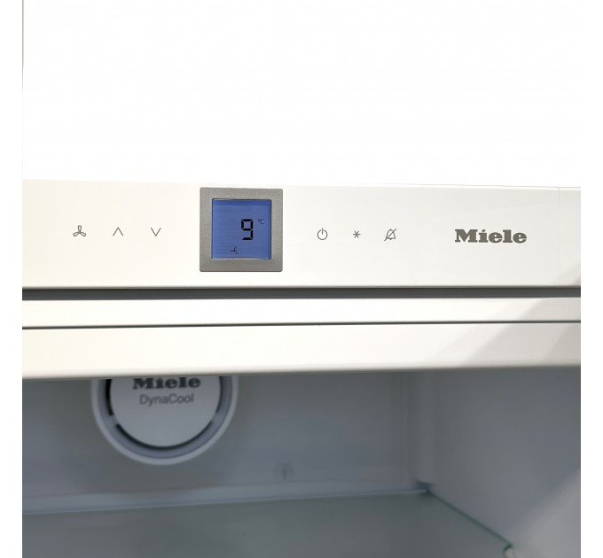 Комплект холодильник та морозильна камера K 28202 Dws / FN 28262 ws